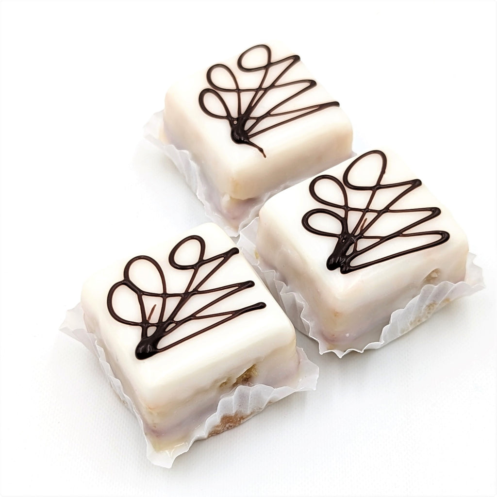 Petit Four Vanilla Local Deerfield's Bakery Miniatures