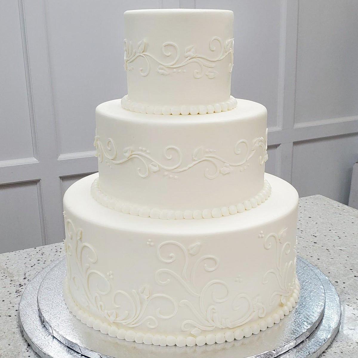 1355 – Yankee Fan – Wedding Cakes, Fresh Bakery