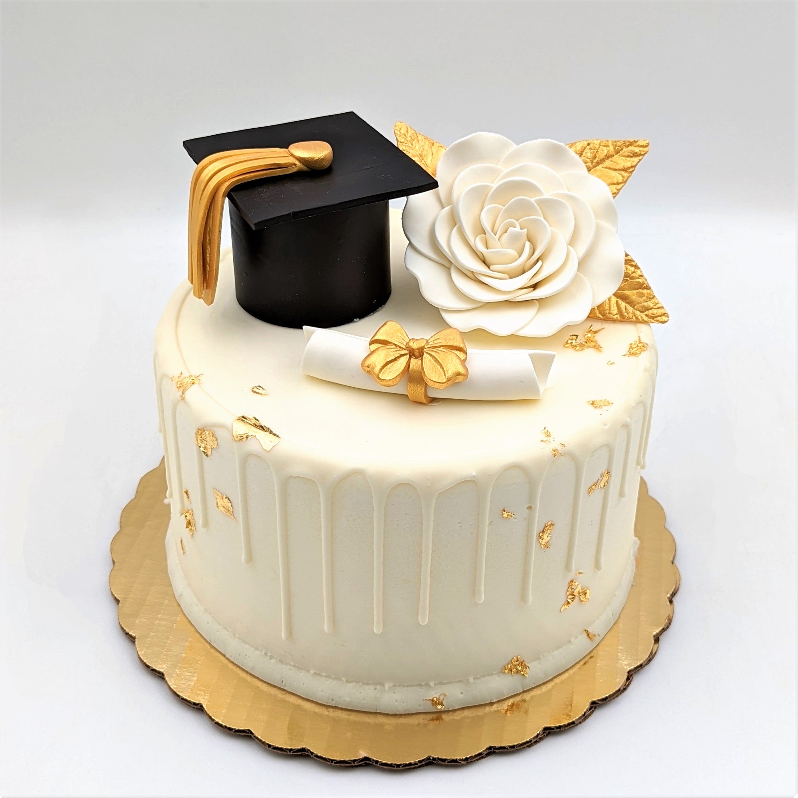 Graduation Cake – Caroline's Cupcakes Africa