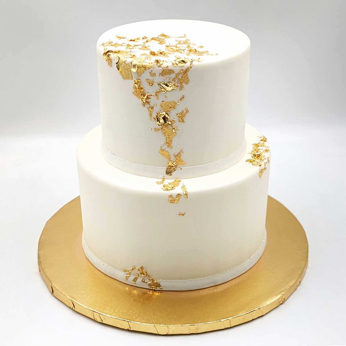 Square Wedding Cake with Gold Lace - Tutorial | Decorated Treats
